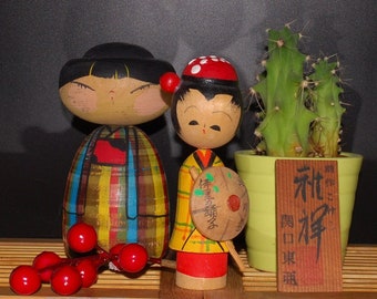 Poupée Kokeshi, ensemble Kokeshi, fretwork japonais, décor en bois, Kokeshi vintage, poupée en bois, bois Kokeshi, poupée peinte à la main, cadeaux asiatiques, NW24