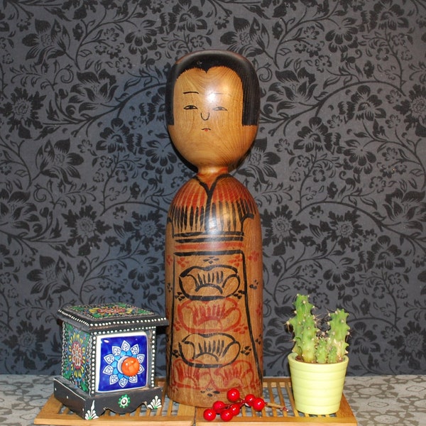 Kokeshi antique, décor asiatique, motif de poupée, figurine Gheisha, art peint à la main, bois Kokeshi, décor miniature, fabriqué au Japon, Geisha, NY15