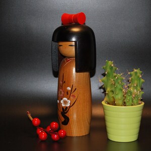 Poupée Kokeshi, japonaise vintage, poupée en bois, figurine en bois, art peint à la main, articles vintage, décor Kawaii, poupée d'art, art populaire japonais, NJ01 image 4