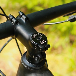 Personalized headset cap with a stylish design for bicycles Come On