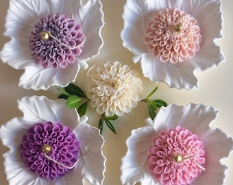Scented Peony or Dahlia Candle Gift Set - Handmade Floral Tray -Romantic Gift for Her