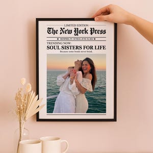 Friends Framed Wall Art, Custom Friends Print, Best Friends Gift, Unique Gifts With Photos Valentines Day Gift Romantic Gifts, T1