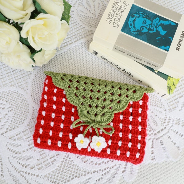 Crochet Book Sleeve Strawberry Book Cover Handmade Book Holder Gifts for Readers Diary Bag Cozy Clutch Bag Pouch Planner envelope