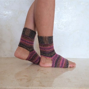 Yoga leg warmer Pilates socks Yoga socks hand knitted Pedicure socks Crochet athletic socks Toeless Socks Wool ankle warmers Yoga gift