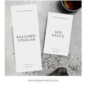 Premium flesetiketten olie en siroop | Op maat gemaakte water- en oliebestendige stickers | Matte afwerking | Verschillende maten beschikbaar