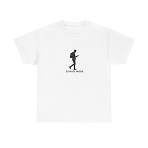 Cell phone zombie, Unisex Heavy Cotton Tee