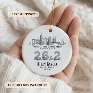 Twin Cities Marathon Finisher Ornament, Personalized Marathon Finisher Ornament, Marathon Runner Gift, Marathon Runner Ornament, Twin Cities