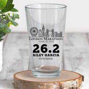 London, Personalized Marathon Glass, Custom Marathon Beer Glass, Marathon Finisher Glass, Marathon Finisher Gift, Marathon Runner Gift, 26.2
