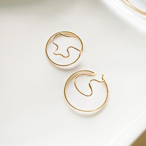 14k laminated gold snake hoop earrings image 2