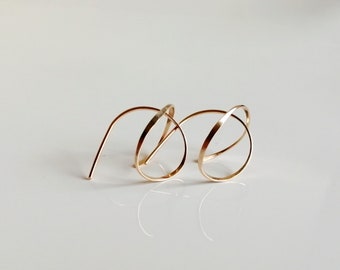 Light and airy earrings in 14k gold filled (14k rolled gold)