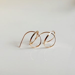 Light and airy earrings in 14k gold filled (14k rolled gold)