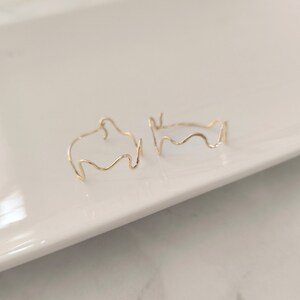 14k laminated gold snake hoop earrings image 5