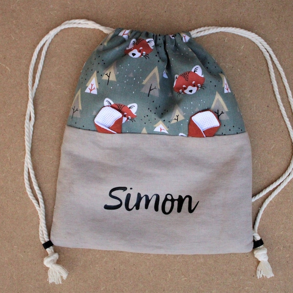 petit sac a dos personnalisé rentrée creche ou maternelle prénom tissu lin et coton imprimé forêt renards idée cadeau bébé sac a chaussons