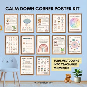 Puede incluir: Un conjunto de carteles enmarcados con técnicas de calma y herramientas educativas. Los carteles presentan ilustraciones coloridas, texto y frases como "I can BREATHE like a" y "FEELINGS Wheel". El kit incluye un oso de peluche, una planta en maceta y una silla con forma de gato.