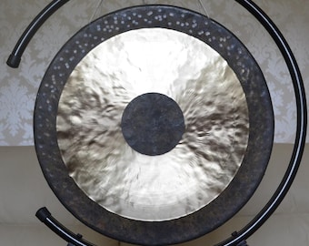 Chau Gong 24" handcrafted (Tam Tam) with stand, mallet and bag