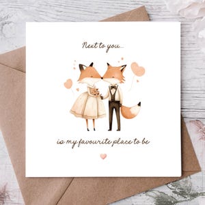 Niedliche Valentinstag Karte. Charmantes Fuchs Design. Jubiläumskarte, Liebeskarte. Neben dir ist mein Lieblingsplatz. Fröhlichen Valentinstag