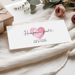 Geldbörse als Geldgeschenk zur Hochzeit. Personalisiert auf der Vorderseite und auf der Innenseite. Geld-Umschlag, Gutscheinbörse. Schlichtes Herz Design. Flitterwochen-Fonds
