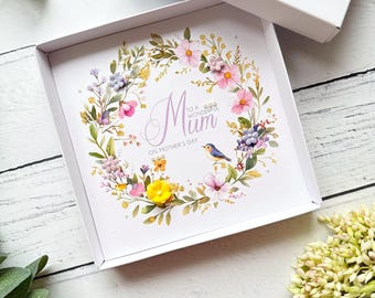 Handmade Floral Mother's Day Card: Paper Flowers & Bird Design. Customisable