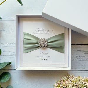 50e anniversaire | Cadeau d'anniversaire fait main | de voeux en boîte | Vert sauge | Couleur personnalisable | Luxe | Fabuleux à 50 ans