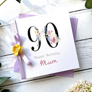 Karte zum 90er Geburtstag für Frau | Personalisiert | Große Zahlen mit Blumen | Für Ihre Oma Oma Mama Schwester | Lavendel und Gelb