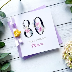 Karte zum 80er Geburtstag für Frau | Personalisiert | Große Zahlen mit Blumen | Für Ihre Oma Oma Mama Schwester | Lavendel und Gelb