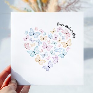 Muttertagskarte für Sie. Schlichtes Schmetterling Herz Design. Wunderschöne Karte für Mama, Stiefmutter, Oma. Muttertag Sonntag Geschenk. Minimales Design
