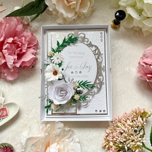 Hochzeits-/Jubiläumskarte. Boxed, 3D Blumen. Personalisiert. Handgefertigte Extra besondere Karte für jede Feier. Handarbeit