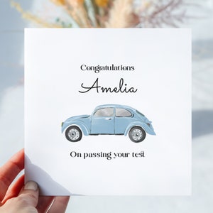 Führerschein Prüfung Karte. Retro Beatle Auto. Personalisiert. Empfänger Name. Innen leer. Inklusive Umschlag Kraftpapier. Süßes minimalistisches Design. Weiblich/männlich