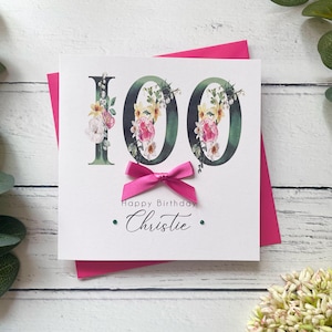 Carte 100e anniversaire pour femme. Cadeau d'anniversaire personnalisé fait main. Grands nombres avec noeud de fleurs et pierres précieuses. Grand nombre et nom. Maman, grand-mère
