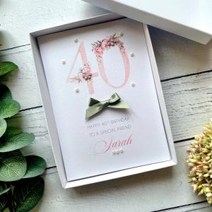 Carte 40e anniversaire pour elle. Petite-fille personnalisée, carte d'anniversaire fille. Jolie carte d'anniversaire rose faite main pour 40 ans
