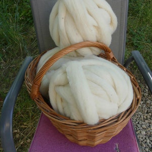 Merinokartonstrook * Witte wol * Spinnenstrook *Schapenwol, wol wit * Witte wol om te vilten * Niet-verkoolde wol *Wol om te spinnen