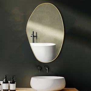 Asymmetrischer Wandspiegel, unregelmäßiges abstraktes Dekor, Holzrahmen