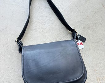 Vintage Coach Black Classic Shoulder Bag