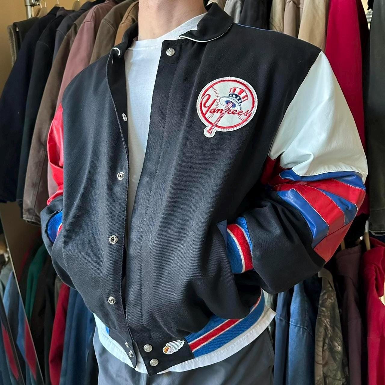 Yankees フード付きジャケット ネイビー/レッド 応援グッズ