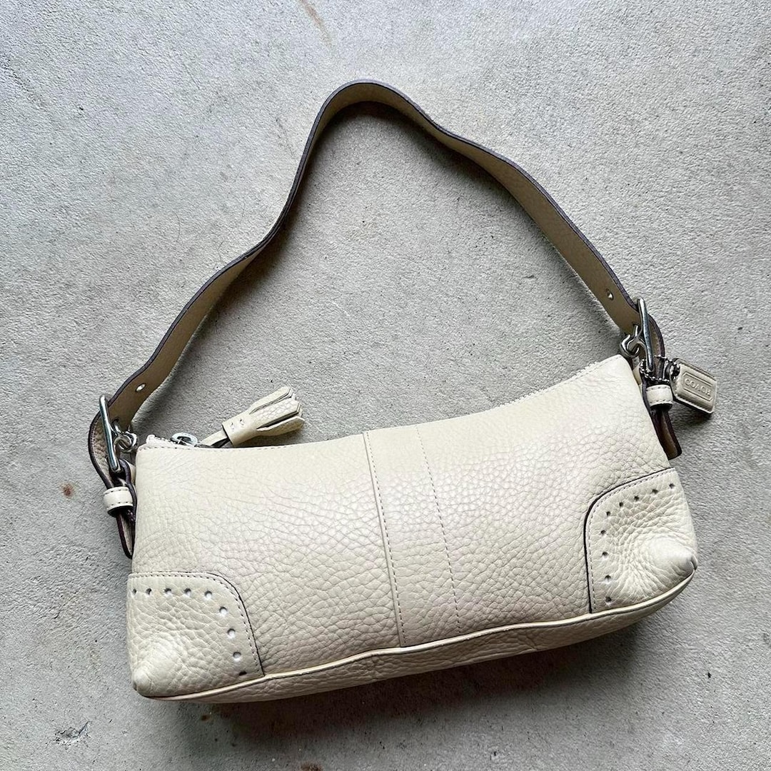 Vintage Y2K Coach Tan Leather Baguette Shoulder Bag - Etsy Vintage Y2K Coach Tan Leather Baguette Shoulder Bag - Etsy