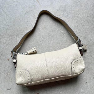 バッグ Vtg Coach Hamptons Demi Baguette Bag y2k Coach Y2K Blue Hamptons Demi Baguette Shoulder Bag | eBay