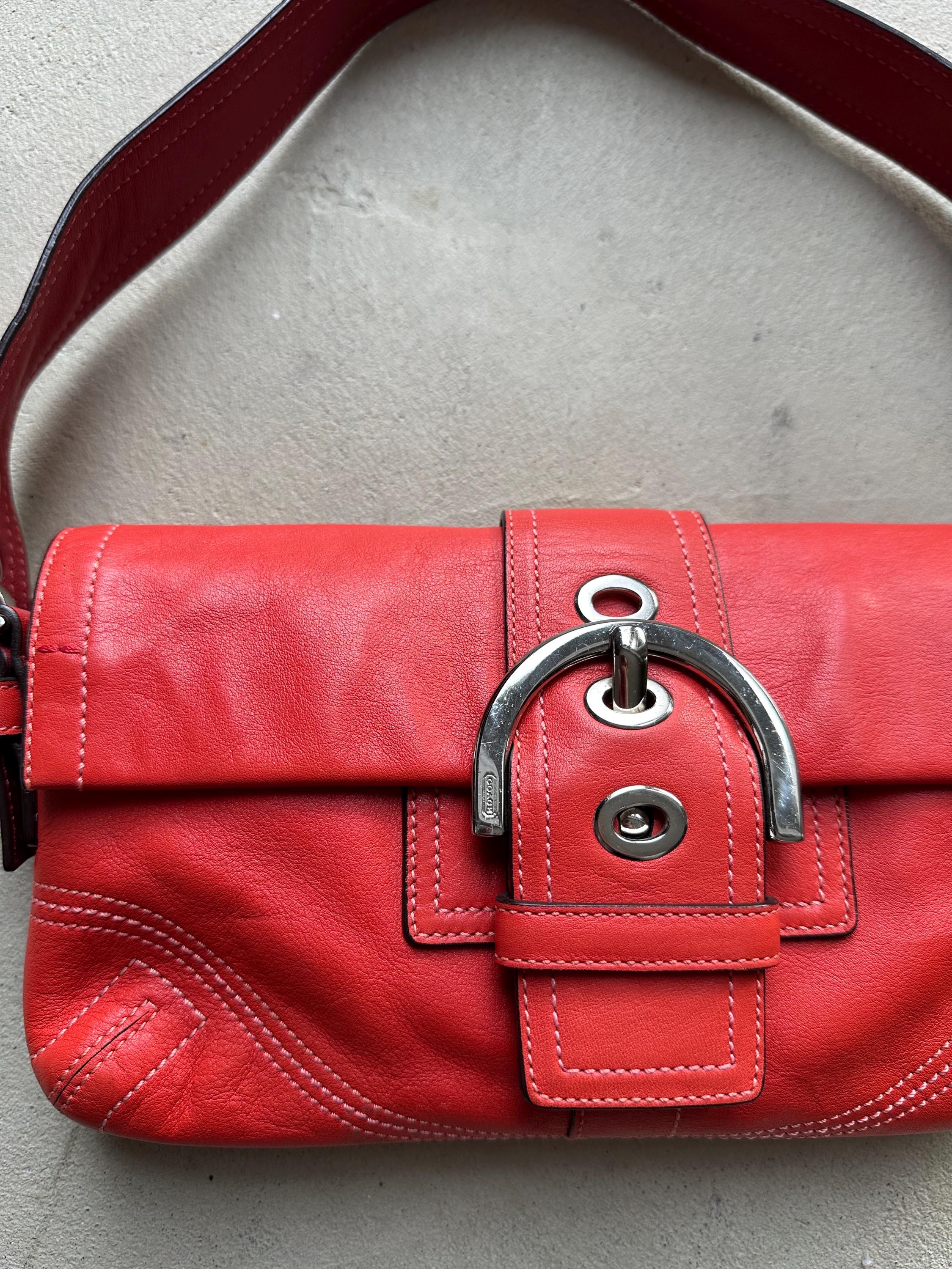バッグ Coach Soho Red Signature Hand Bag Coach | Signature Soho Hobo Shoulder Bag | Preloved Designer