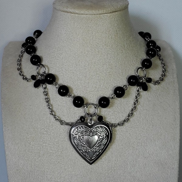 black layered beaded heart locket choker necklace | goth gothic romantic alt alternative charm pendant vampire tradgoth chunky nu mallgoth