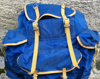 1970年代フランス製、ヴィンテージのLAFUMAバックパック。大型のメタル