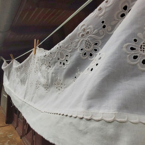 vintage french decorative cotton broderie anglaise trim from a bedsheet return 10 inches / 25.5 cm wide 89 inches / 226 cm (2.26 metre) long
