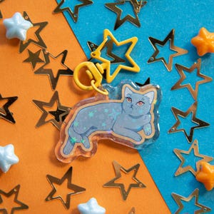 Luna the Witch Familiar Cat Acrylic Keychain - Star Holo Epoxy Keychain w/ Yellow Star Clasp | 5cm | Cute Gift, Bag, Backpack Accessory