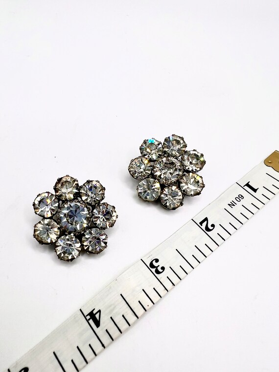 Gorgeous Vtg Clear And Sparkly Chaton Flower Earr… - image 6