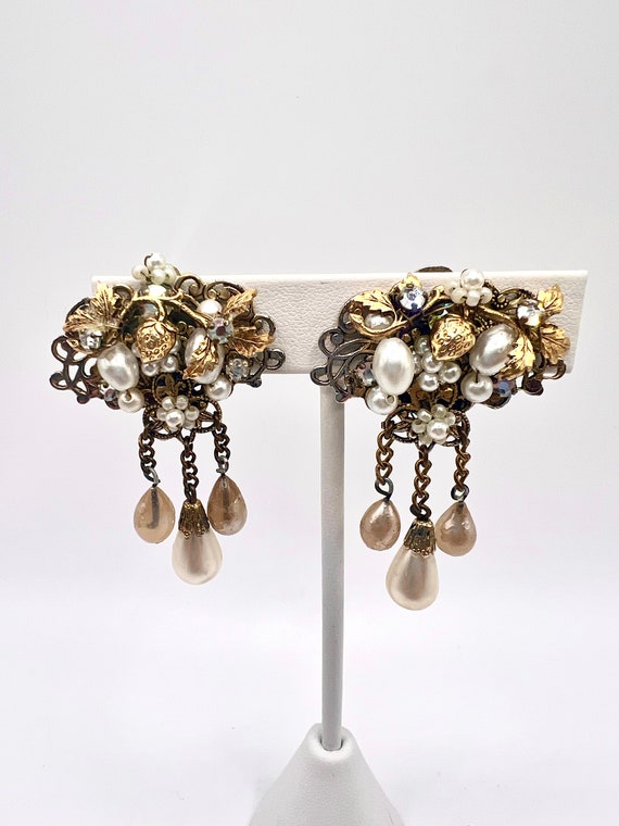 Stunning Vtg Baroque Pearl And rhinestone Goldton… - image 2