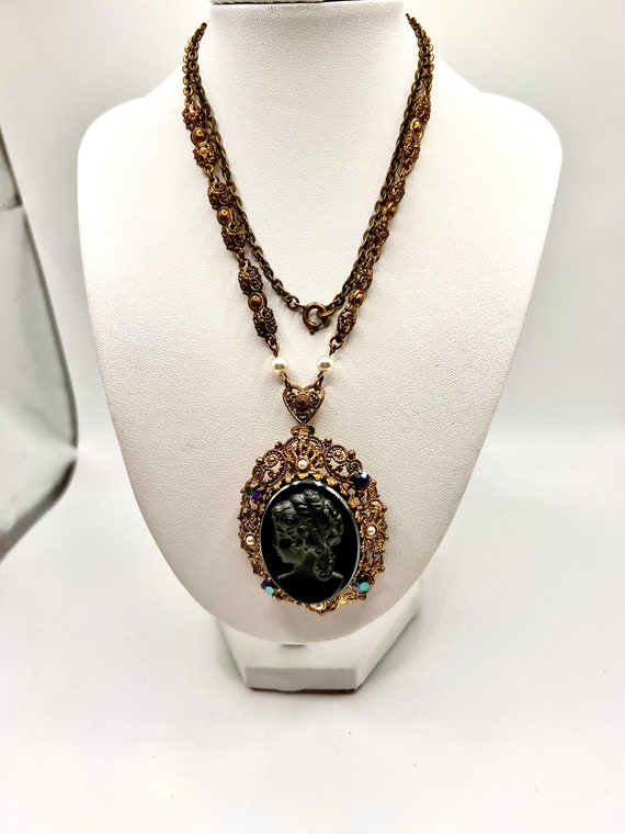 Stunning Vtg West Germany Hematite Cameo Necklace