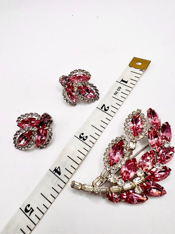 Gorgeous Vtg Weiss Pink And Clear Rhinestone Broo… - image 5