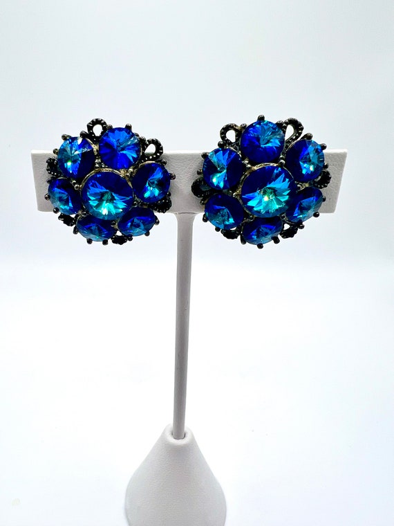 Gorgeous Vtg Weiss Blue Helitrope Stone Earrings - image 1