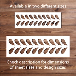 Könnte beinhalten: Zwei weiße Schablonen mit einem sich wiederholenden Tropfendesign werden auf einer Holzoberfläche gezeigt. Der Text "Available in two different sizes" steht oben und "Check description for dimensions of sheet sizes and design sizes" unten.