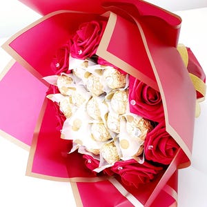 Ferraro Lindt Chocolate & Flower Bouquet. Gift for women/men. Birthday Gift, Anniversery, Thank you, Ramadan,Eid, Welcoming chocolates Gifts