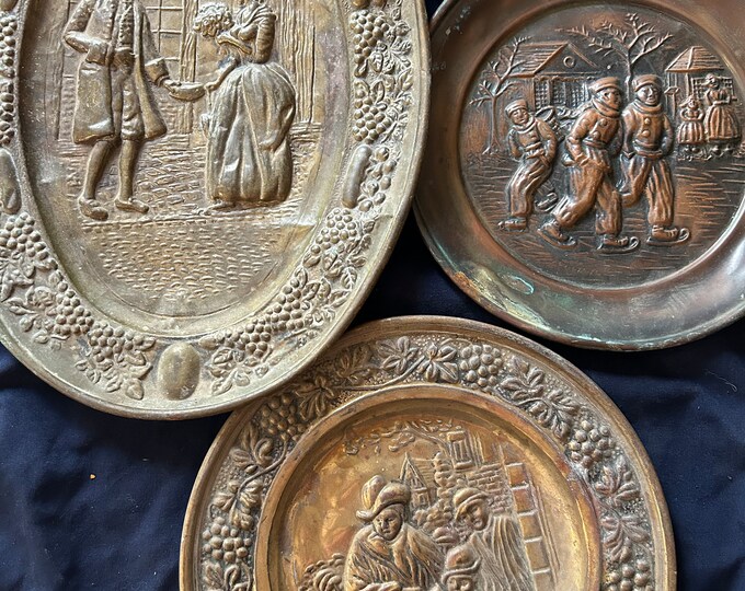 Vintage Brass Wall Hanging Plates Etsy
