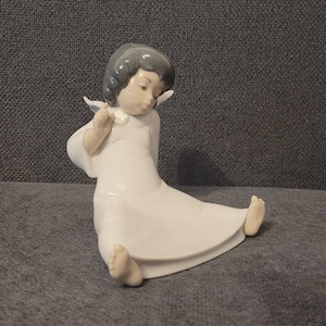 Lladro Figurine Wondering Angel #4962